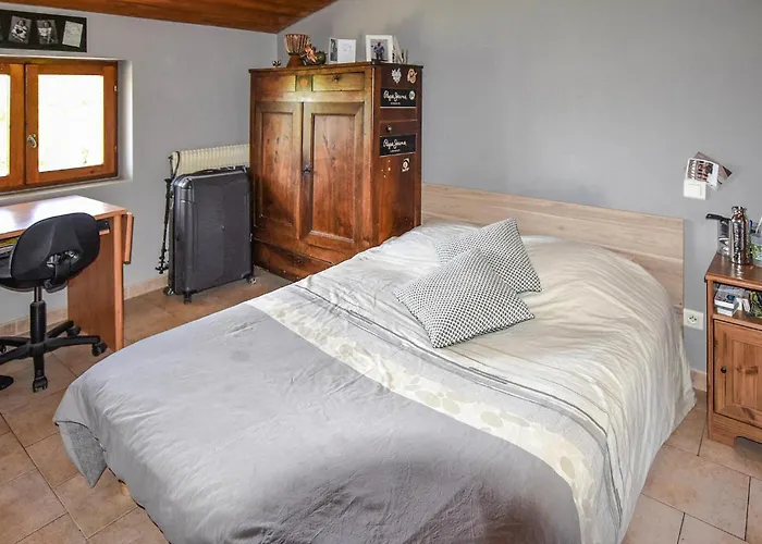 Grande Maison Hébergement de vacances Noyers-sur-Jabron